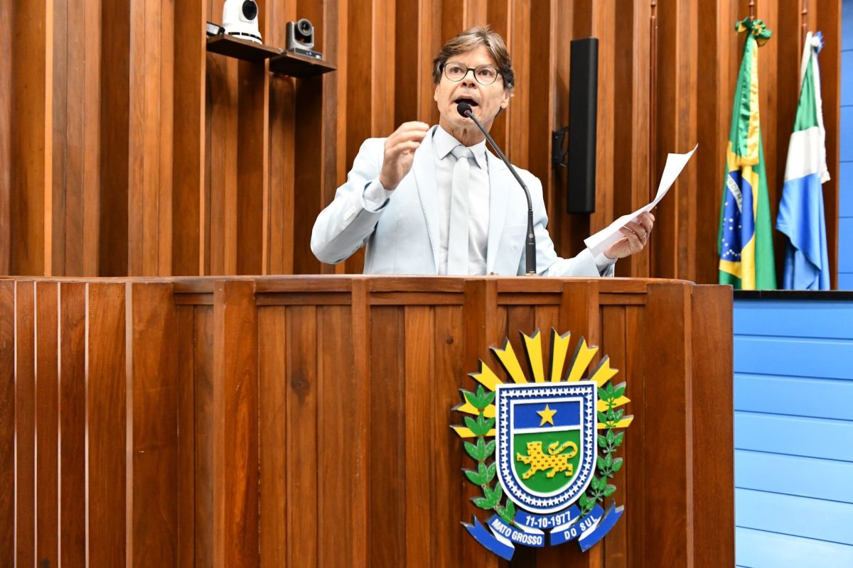 Fiscalização e controle na instalação de fios nos postes de energia